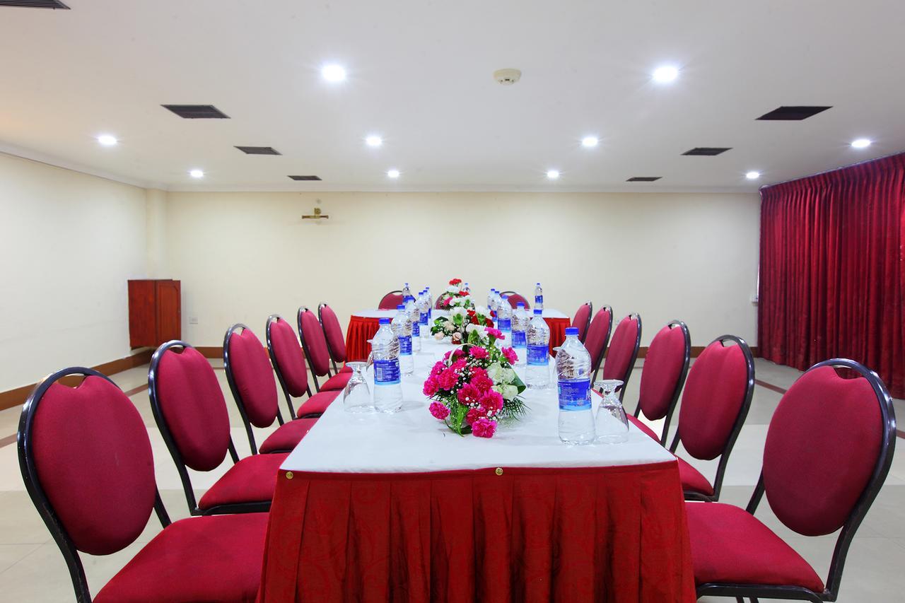 Trichur Towers Thrissur Exterior photo
